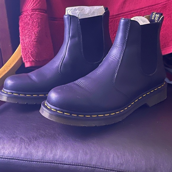 dr martens 2975